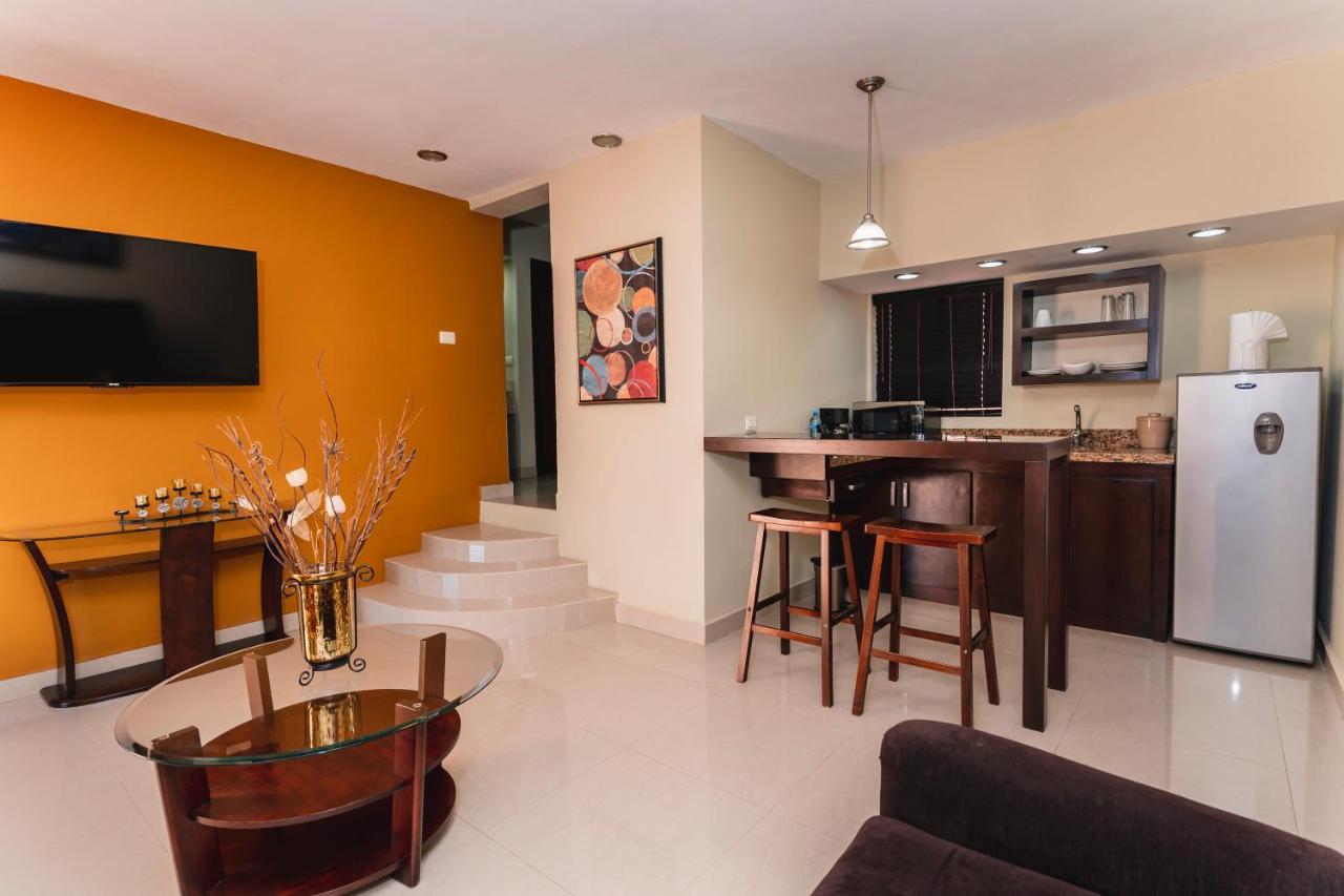 El Camino Hotel & Suites Heroica Caborca Екстер'єр фото